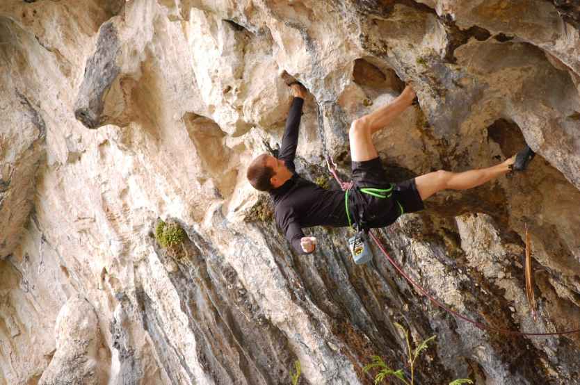 Rock Climbing in Kathmandu: A Guide for Adventurers 2 Hattiban guided rock climbing day in Nepal