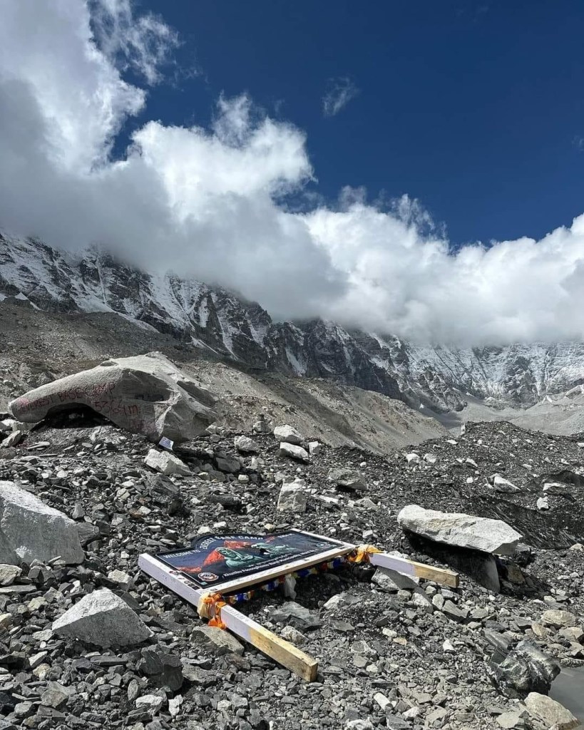 Everest Base Camp Billboard Removed After Trekker Backlash 3 Everest Base Camp Billboard Removed After Trekker Backlash