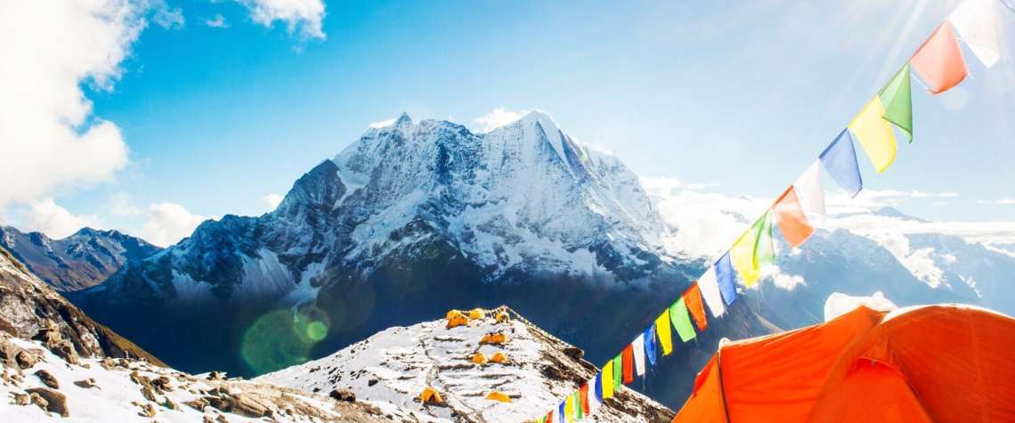 A Human Journey to Everest Base Camp: An Adventure of a Lifetime 1 Journey to Everest Base Camp